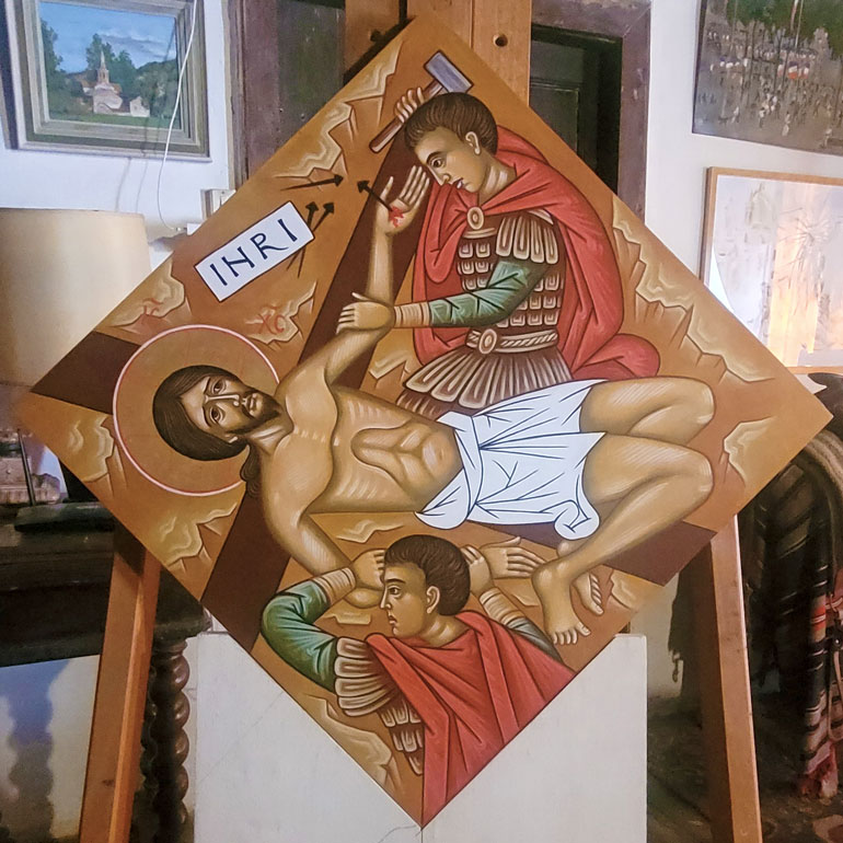 Jésus est cloué à la croix